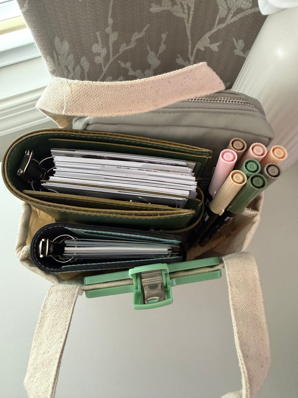 It's Giving Mini Tote